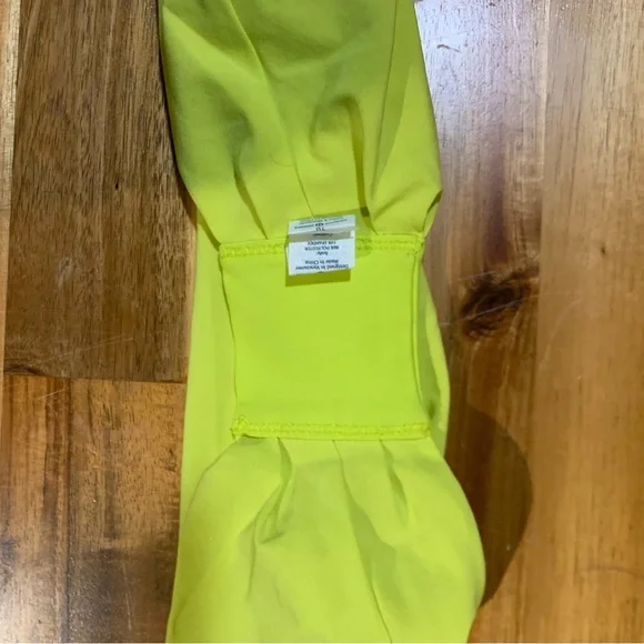 Lululemon head band 🍋 - Picture 4 of 5